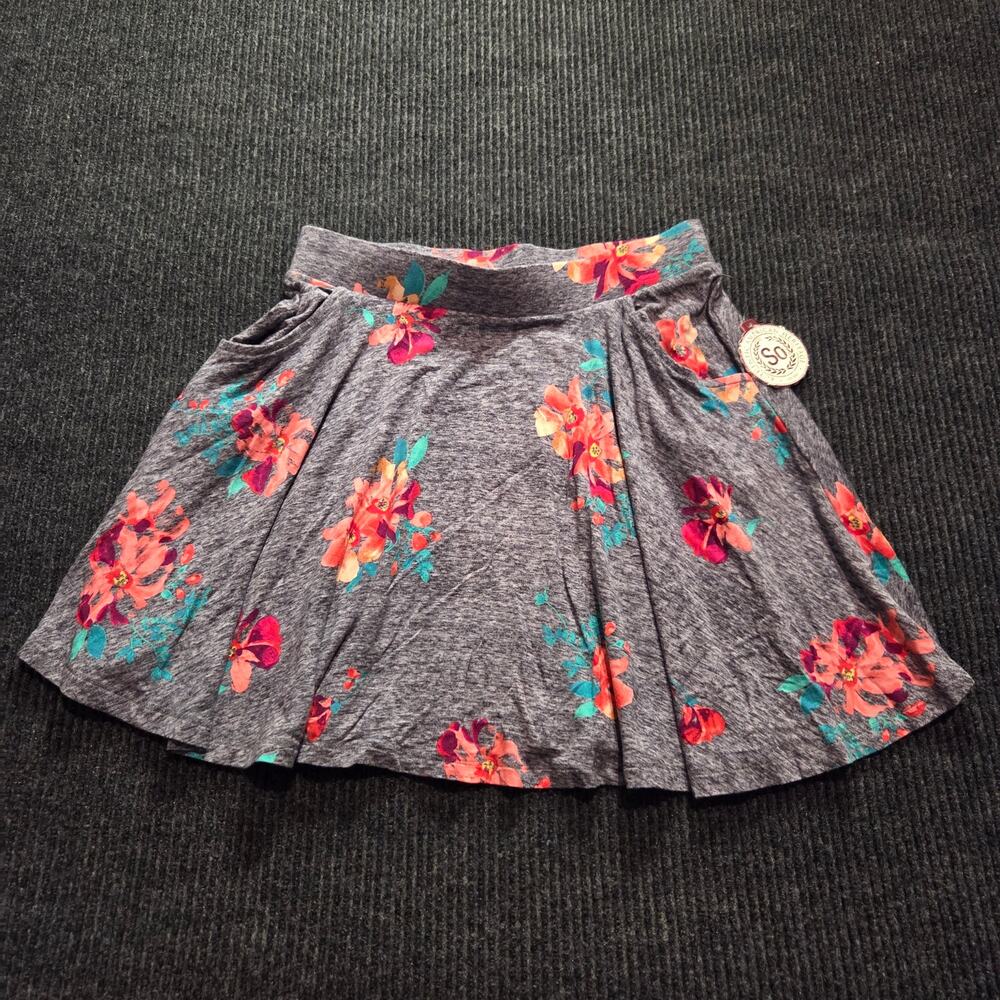 Heather Grey Skater Skirt Floral Print NWT Large